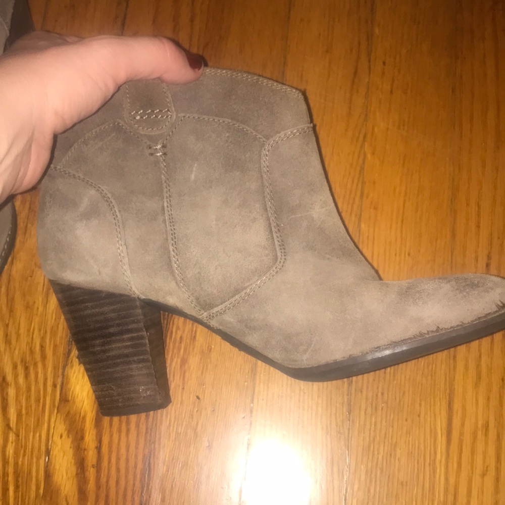 Clark’s Suede